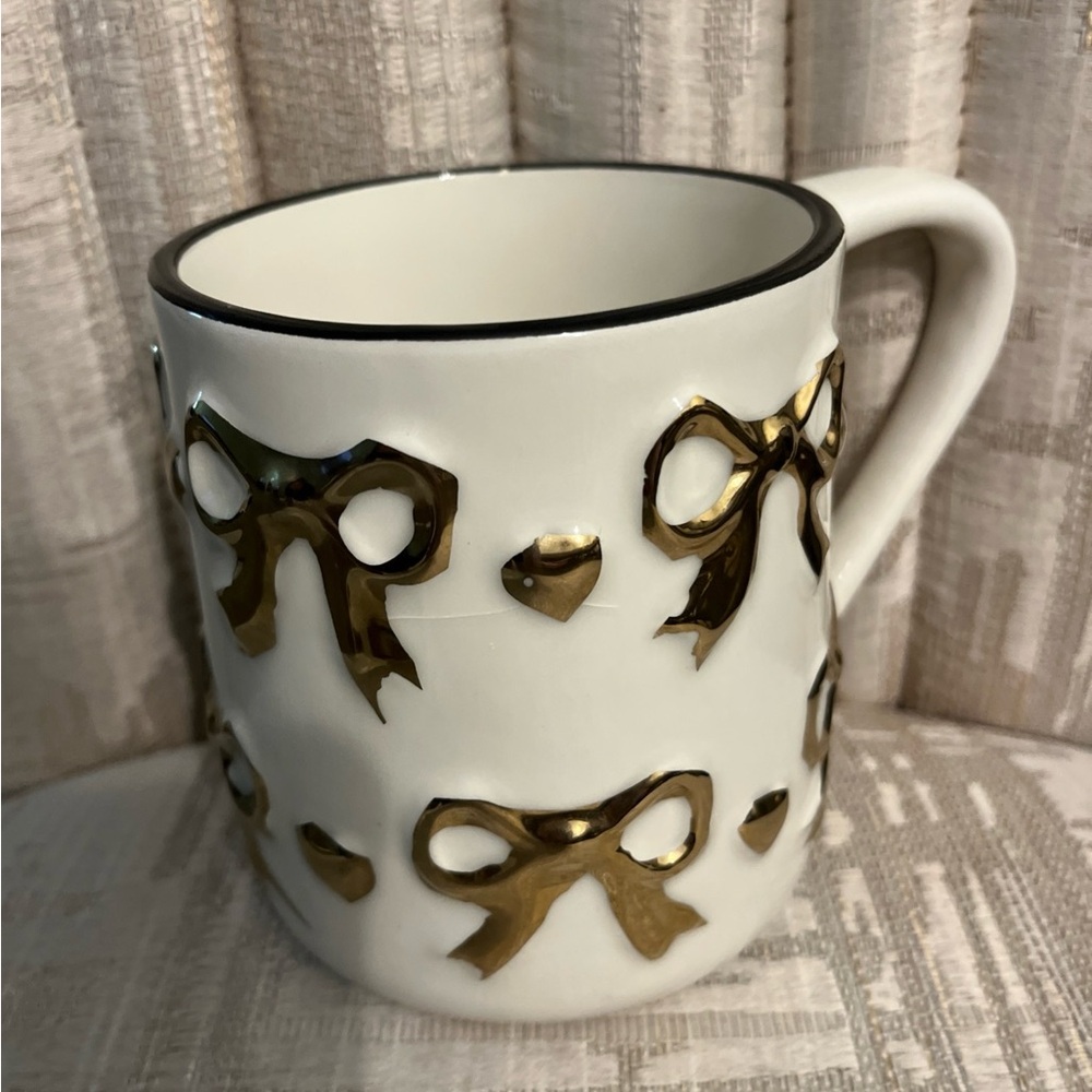 Sheffield Home Mug Gold Hearts and Bows
